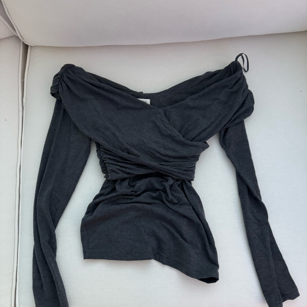Wilfred Charcoal Off-Shoulder Blouse